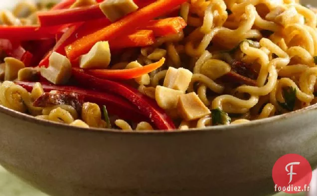 Bols de Nouilles aux Arachides Chipotle