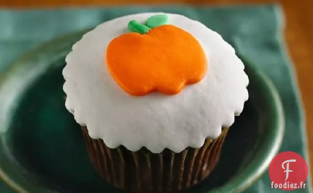 Cupcakes au Chocolat Fourrés à l'Orange avec Fondant