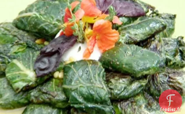 Feuilles de Bacara Ranch Romaine grillées au Prosciutto, Pignons de Pin et Basilic