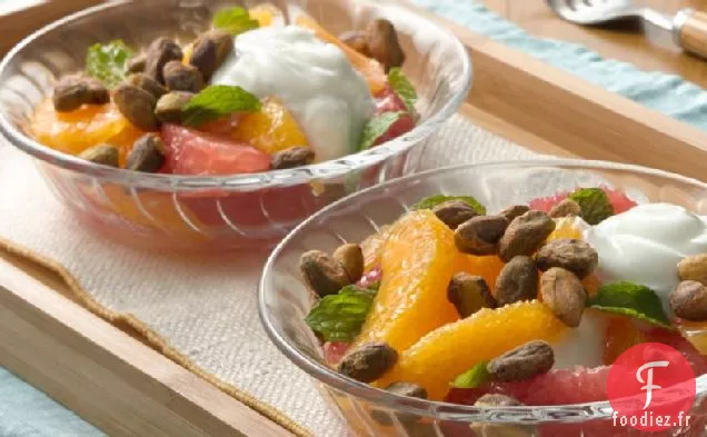 Salade en Couches de Yogourt aux Agrumes