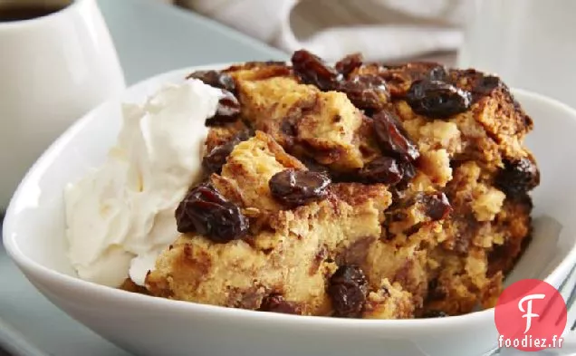 Pouding au Pain à la Cannelle et aux Raisins à la Mijoteuse