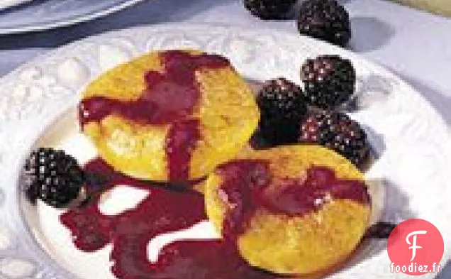 Pêches Grillées à la Sauce aux Mûres