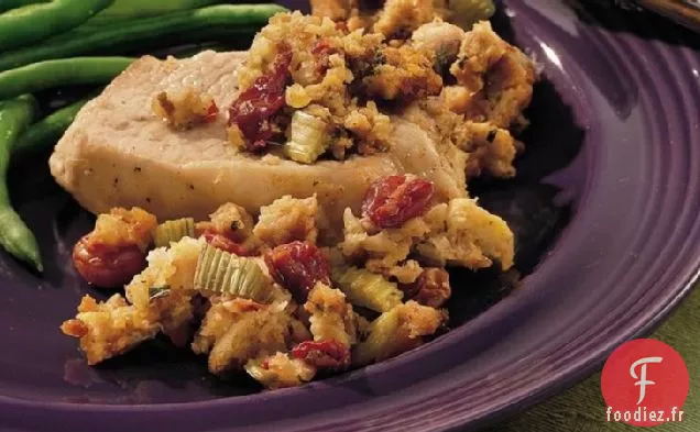 Côtelettes de Porc Mijotées Farcies aux Pommes et aux Cerises