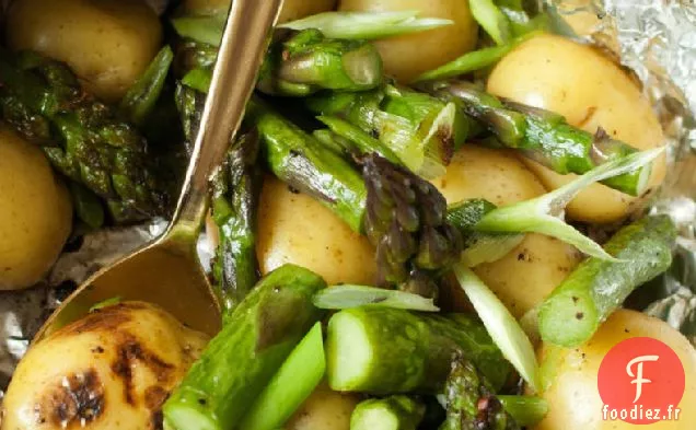 Paquet de Feuilles de Pommes de Terre et d'Asperges Grillées