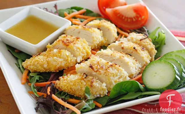 Salade De Poulet À La Noix De Coco Avec Vinaigrette Chaude À La Moutarde Au Miel
