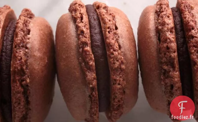Macarons au Chocolat Français avec Ganache au Chocolat