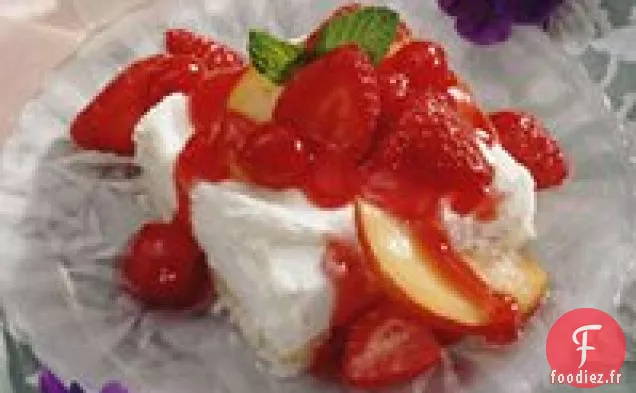 Cerise -Baies sur un nuage