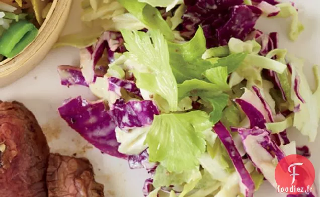 Salade de Chou Asiatique avec Vinaigrette Miso-Moutarde