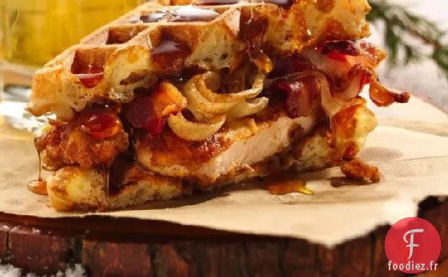 Sandwich Gaufré au Poulet Frit Mantastic