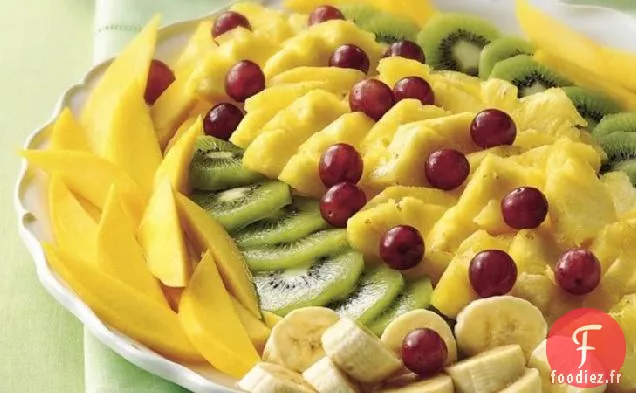 Salade de Fruits Tropicaux avec Vinaigrette aux Graines de Pavot