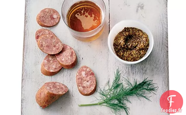 Moules cuites à la vapeur avec Moutarde, Kielbasa et Aneth