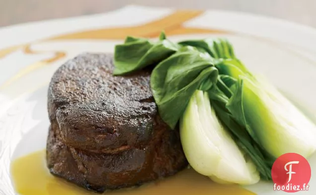 Filet Mignon Frotté au Paprika avec Beurre à la Moutarde et aux Agrumes