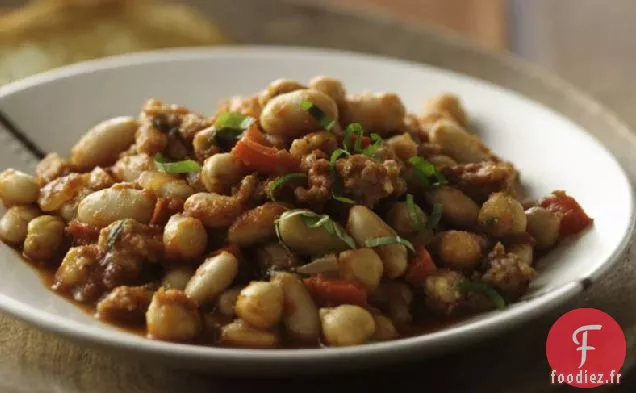 Casserole Italienne à Trois Haricots et Saucisses