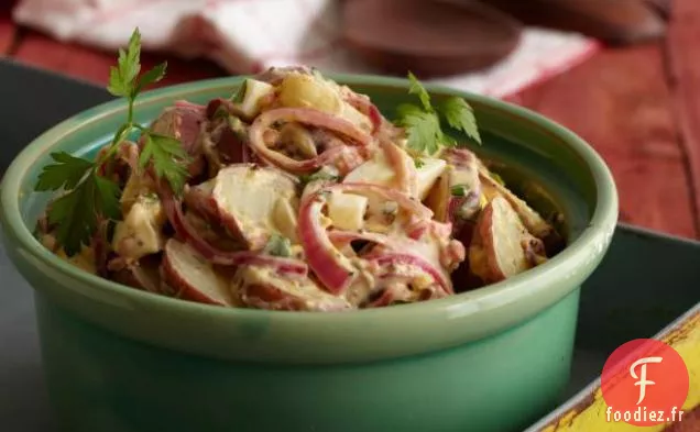 Salade de Pommes de Terre à la Texas avec Moutarde et Oignons Rouges Marinés