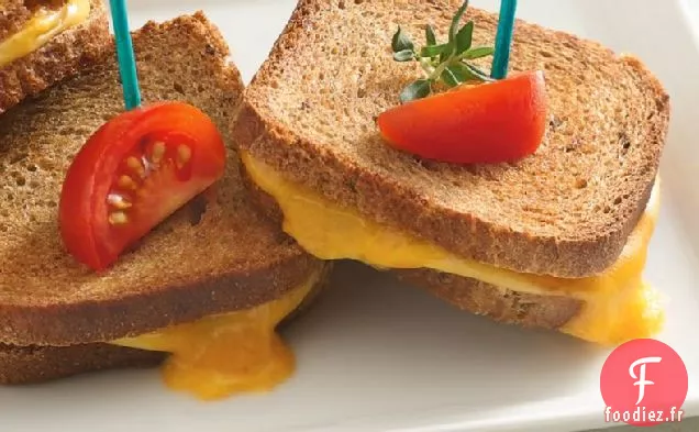 Sandwichs Apéritifs au Fromage Grillé
