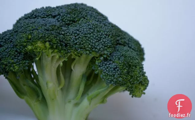 Pâtes au brocoli à la moutarde et au beurre