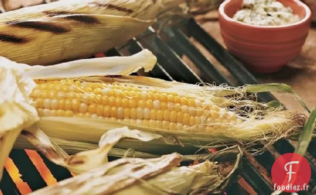 Maïs Grillé au Beurre à l'Ail et à la Coriandre