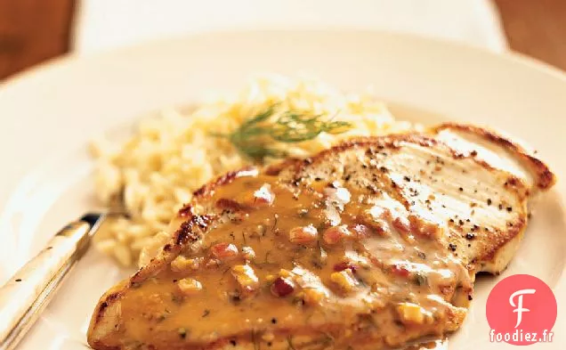 Escalopes de Poulet Rôties à la Poêle avec Sauce à l'Aneth à l'Érable et à la Moutarde