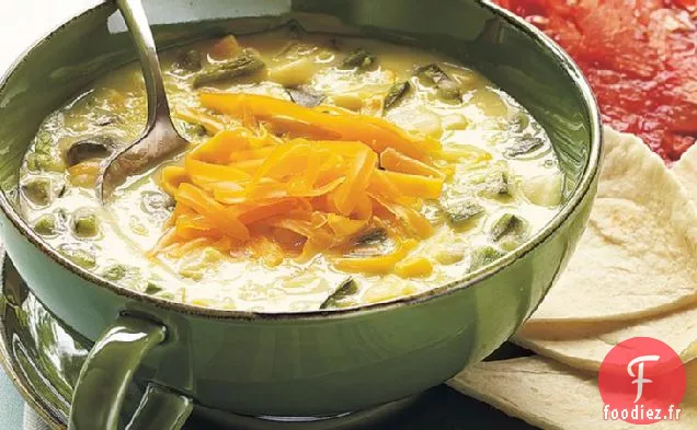 Poblano Épicé et Soupe de Maïs