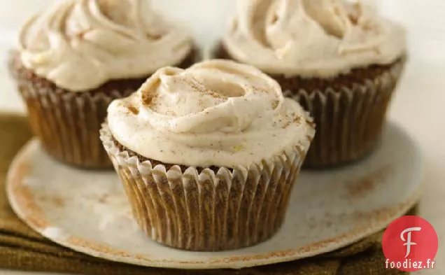 Cupcakes au Gingembre et aux Épices avec Glaçage au Fromage à la Crème (Farine de Blé Entier Blanche)