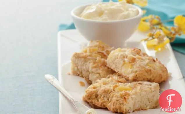 Scones de Noix de Coco, Ananas et Macadamia