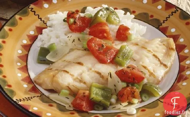 Vivaneau Garni de Poivrons Verts et de Tomates