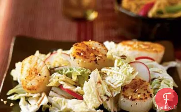 Pétoncles de Mer poêlés sur Salade de Chou Asiatique