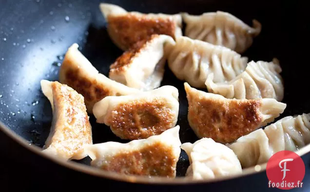 Recette De Gyoza (Autocollants De Pot De Porc Et De Crevettes Japonais)