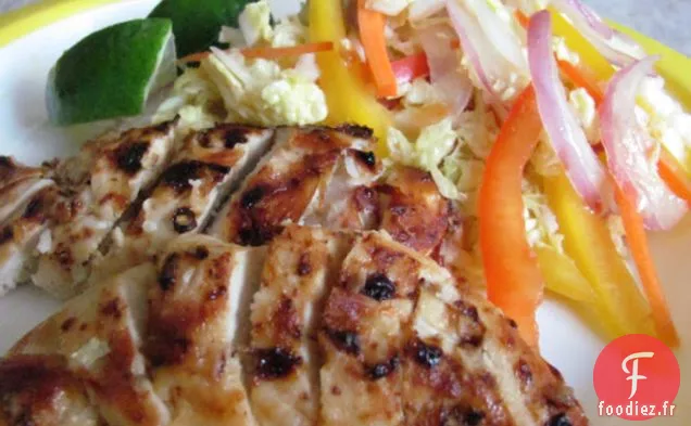 Salade De Chou Thaï Avec Sauce Chili Douce - Tenders De Poulet Glacés