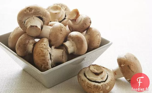 Rouleaux de Printemps avec du Chou Râpé, des Champignons et du Tofu
