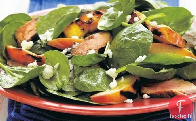 Salade d'Épinards Grillés au Porc et à la Nectarine