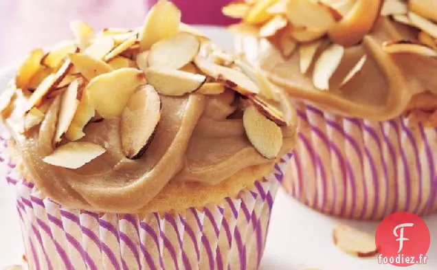 Cupcakes aux Amandes Grillées avec Glaçage au Caramel
