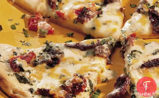 Pizza aux Tomates Séchées et aux Herbes