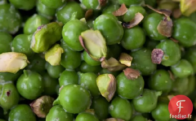 Recette De Petits Pois Cuits Au Four À L'Estragon, Au Yogourt Et Aux Pistaches