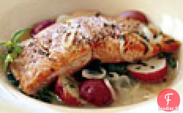 Saumon Sauvage Poêlé Aux Pommes De Terre Nouvelles Et Bouillon De Dijon
