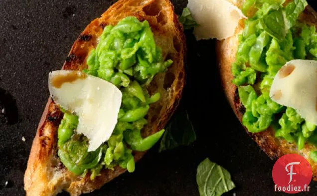 Crostini Pois, Menthe et Parmesan