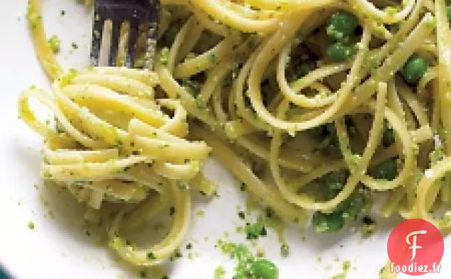 Pesto De Pois Et Persil Avec Linguine