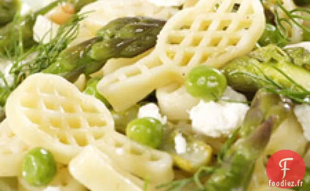 Pâtes Crémeuses Racchette Aux Asperges Et Petits Pois