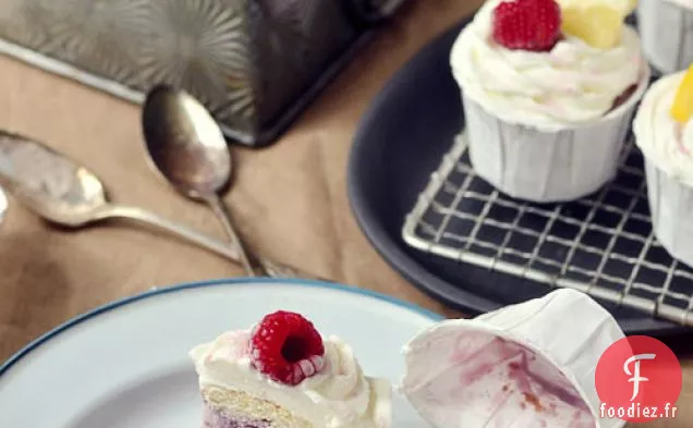 Cupcakes à la Crème Glacée Noire à la Framboise et au Citron