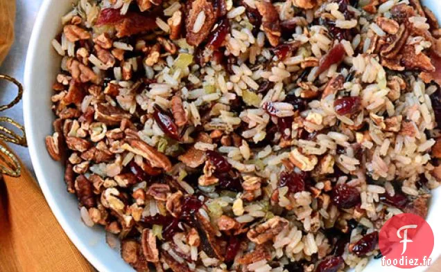 Farce de Riz Sauvage aux Canneberges, Bacon et Pacanes