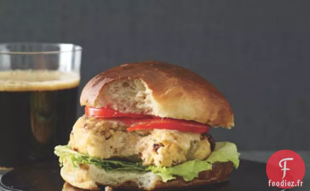 Hamburgers de Millet aux Olives, Tomates Séchées au Soleil et Pecorino