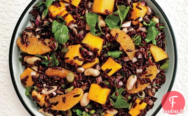 Salade de Riz Noir à la Mangue et aux Arachides