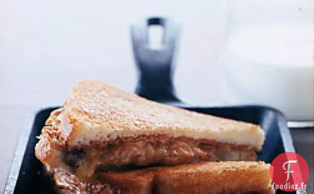 Sandwich Chaud au Beurre d'Arachide et à la banane d'Elvis Presley