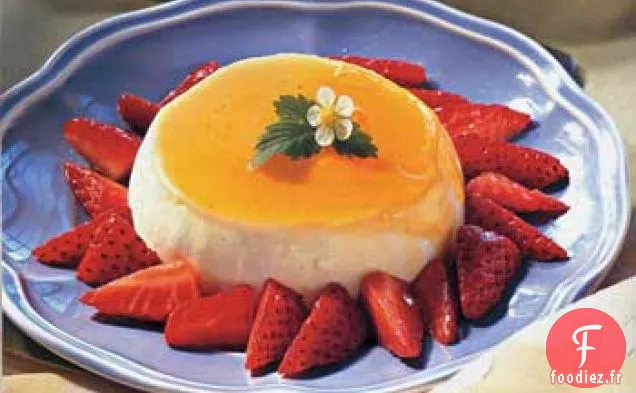 Panna Cotta au Babeurre avec Fraises Sucrées