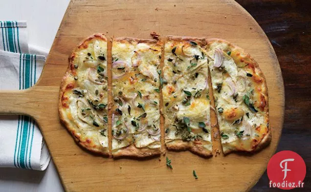 Pizza Bianca avec Scamorza et Racine de Céleri Rasée