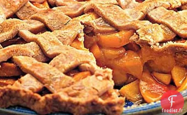Tarte aux Pêches Épicée avec Croûte en Treillis