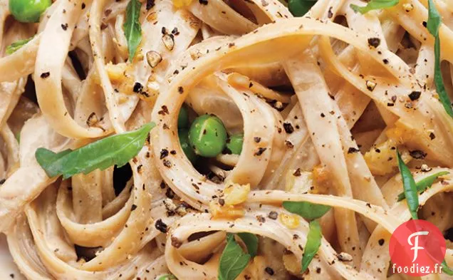 Fettuccine crémeuse aux Petits Pois et Basilic