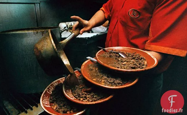 Boeuf Râpé à la Sauce Guajillo (Carne Deshebrada en Salsa Roja)