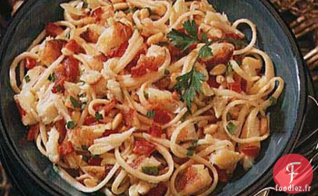 Linguine à l'Ail au Crabe, Poivron Rouge et Pignons de Pin