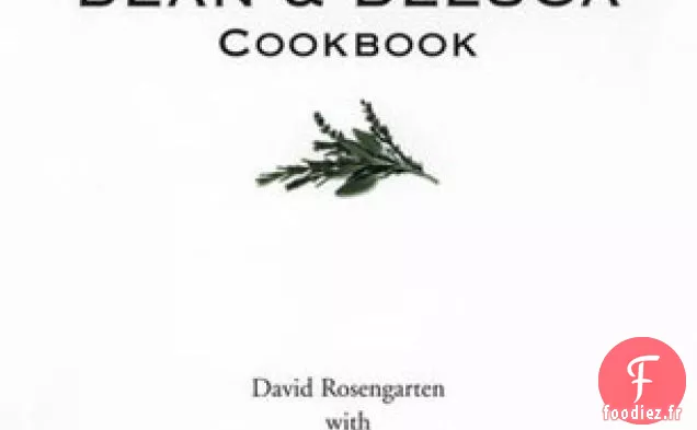 Frisée à la Peau de Saumon Croustillante et Vinaigrette Chaude au Xérès